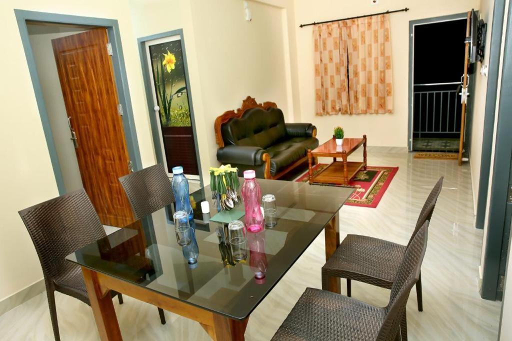 Bed and Breakfast Loyal Residency Sultan Bathery Exterior foto