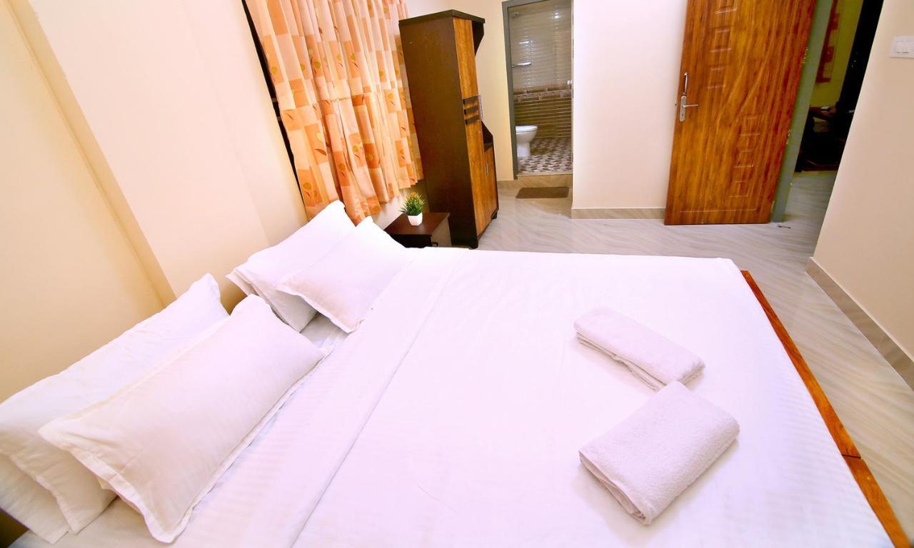 Bed and Breakfast Loyal Residency Sultan Bathery Exterior foto