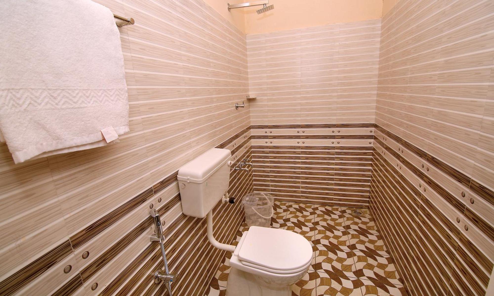 Bed and Breakfast Loyal Residency Sultan Bathery Exterior foto